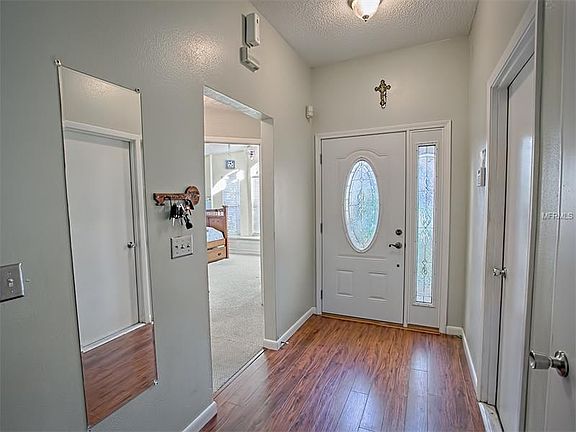 3rd image of 1217 Woodfield Oaks Dr