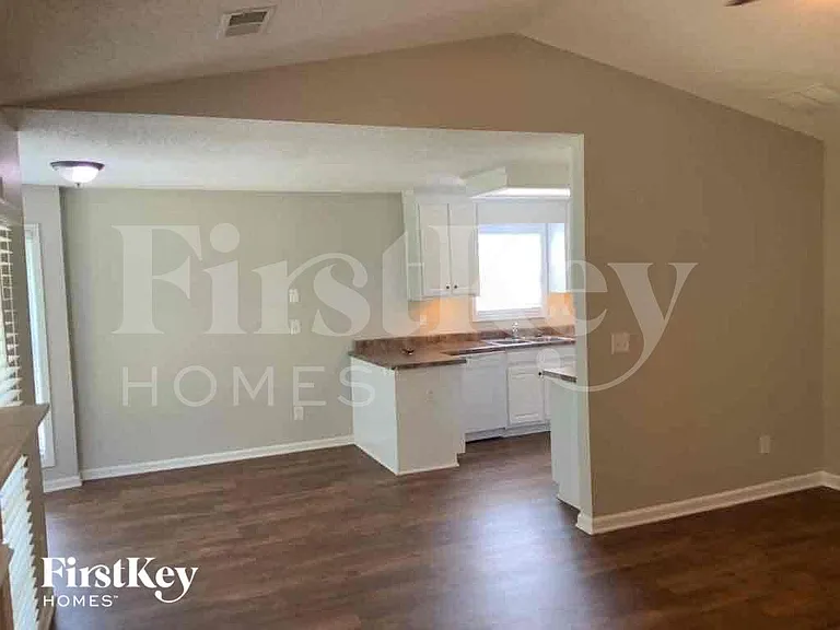 797 Gable Ct — Photo 5