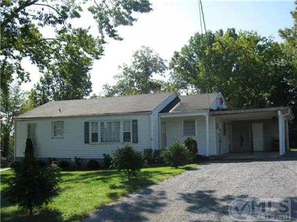 302 Meadow Dr, Shelbyville, TN 37160