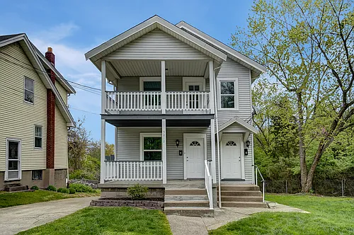 3810 Burwood Ave #B Photo 1