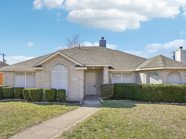 4731 Hollow Bend Ln, Dallas, TX 75227