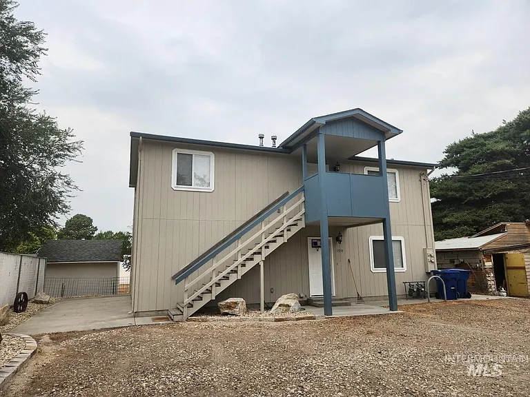 1974 Decker Dr — Photo 3