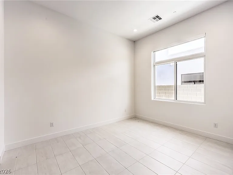 10864 Agate Cliffs Ave — Photo 22