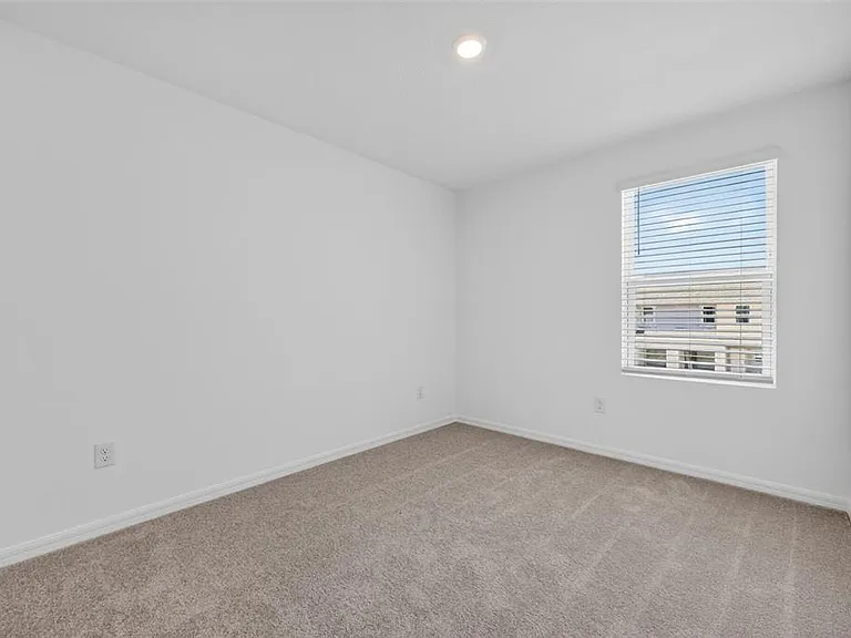 10761 Eclipse St — Photo 28