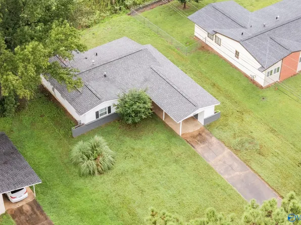 111 Whitney Ave NE, Huntsville, AL 35811