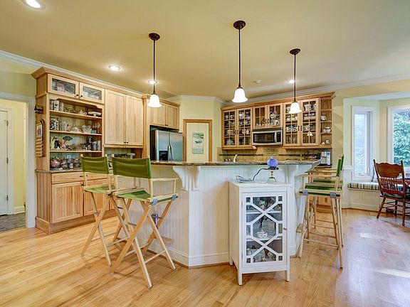 5th image of 166 Stripers Cove Ln