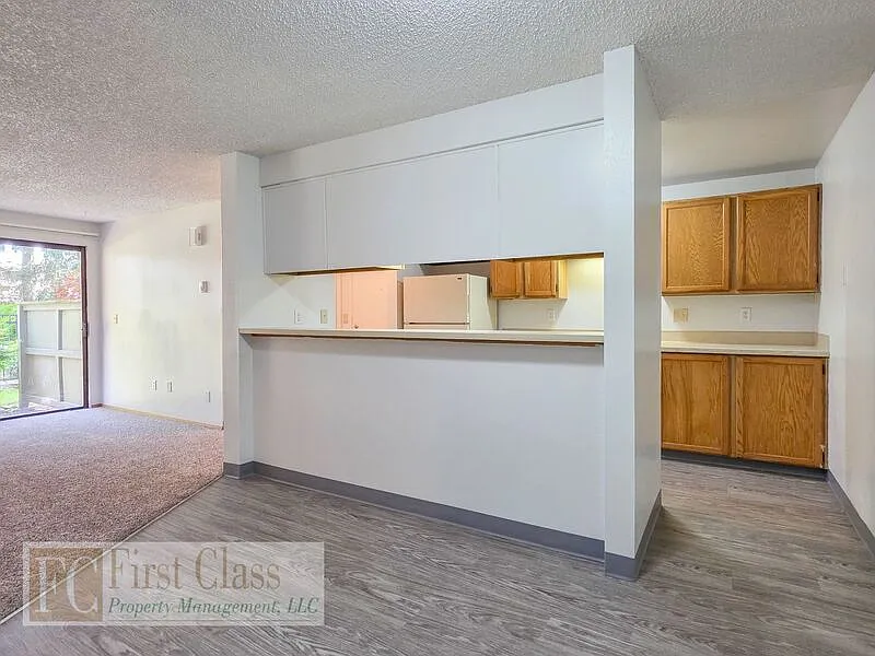 1 bed, 1.0 bath, 700 sqft, $1,295 — Photo 4