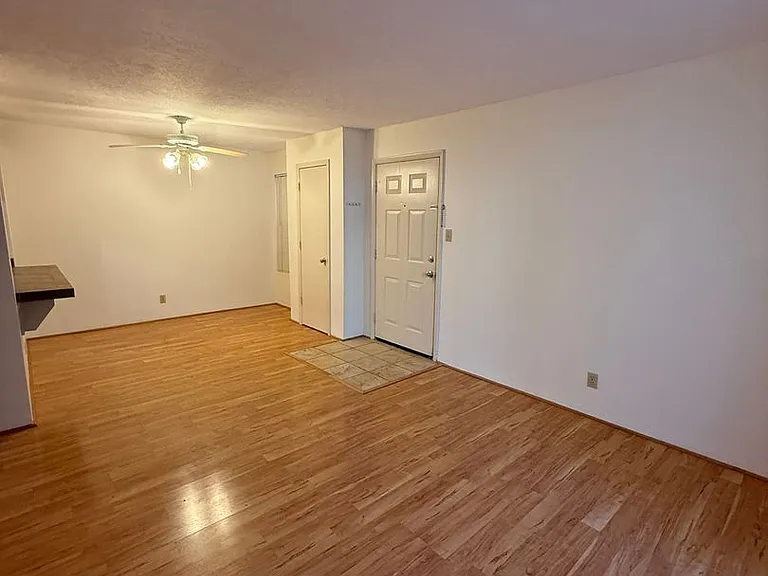 941 Calle Mejia #408 — Photo 3