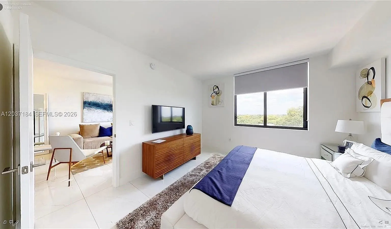 Merrick Manor Condo — Photo 4