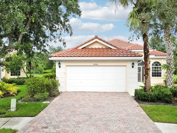 9242 SE Eldorado Way, Hobe Sound, FL 33455