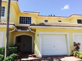 917 Imperial Lake Rd, West Palm Beach, FL 33413