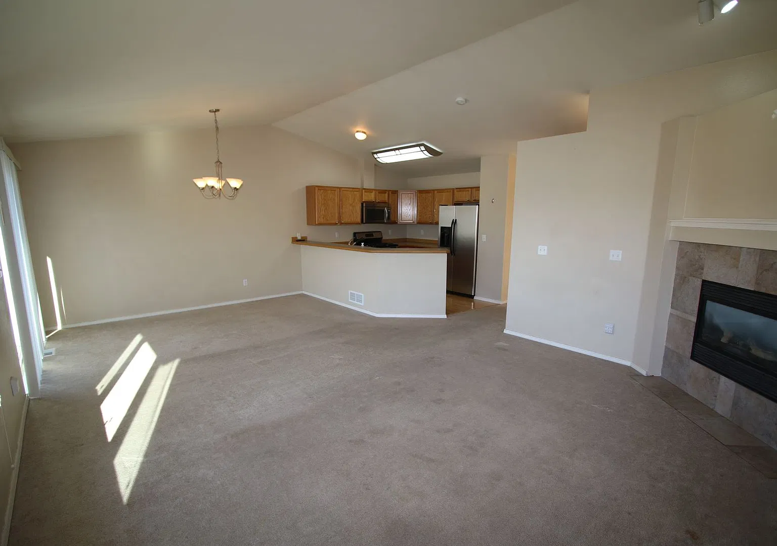 3 Bedroom Eagle River Condo! — Photo 3