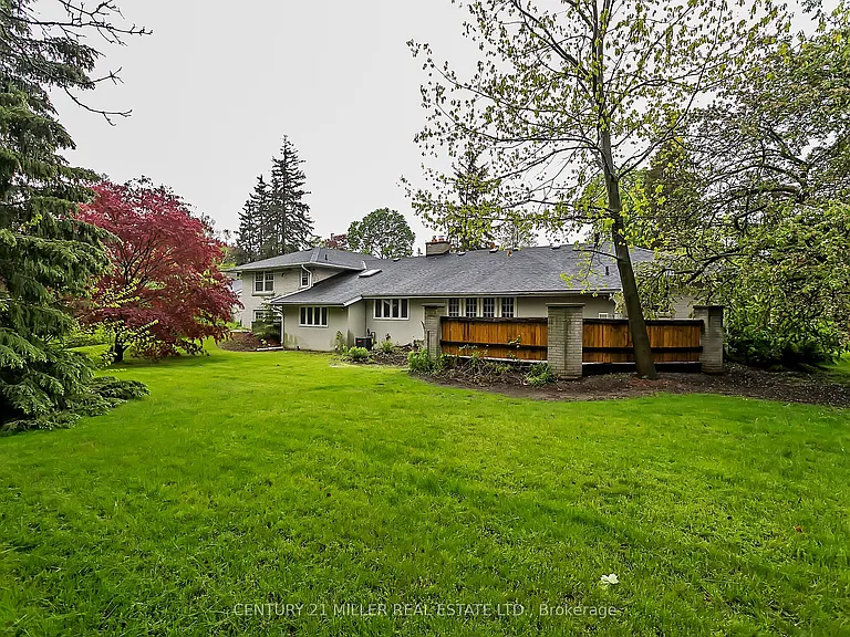 91 Ennisclare Dr E — Photo 23