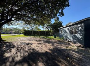 45 NE 146th St #B, Miami, FL 33161