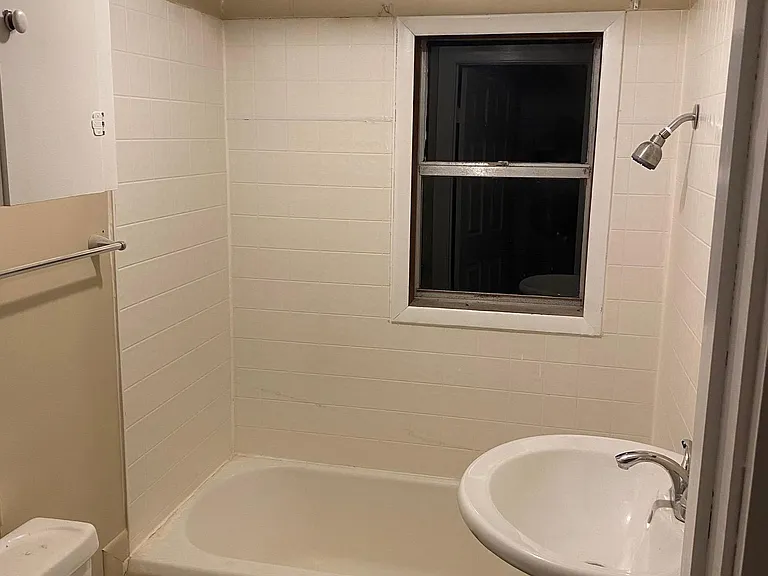2302 Yellowstone St — Photo 10