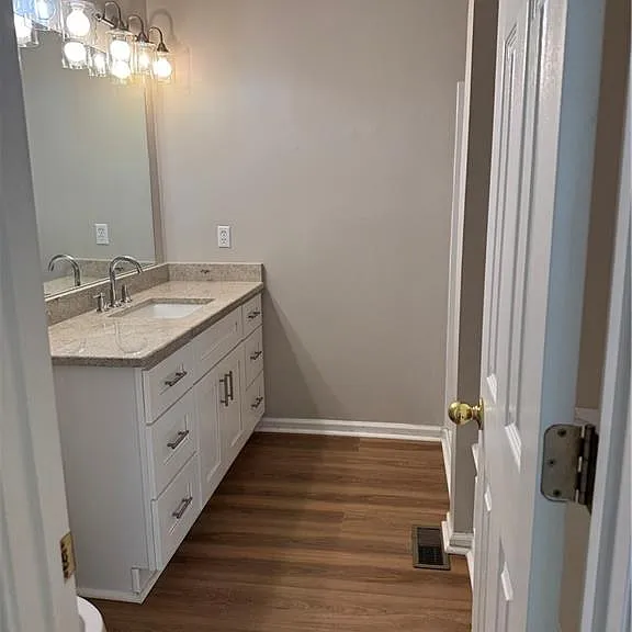 121 Stoneforest Dr — Photo 28