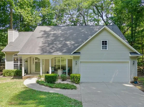 535 Beaver Dam Rd, Liberty, NC 27298