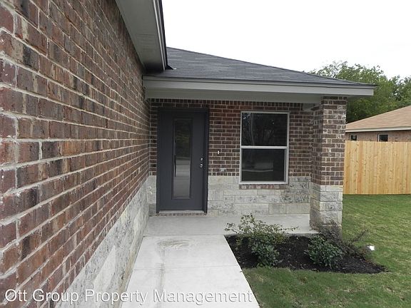 2nd image of 112 E Truman Ave #B