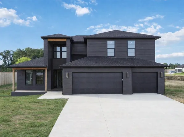 949 Red Cedar Pl, Rogers, AR 72756