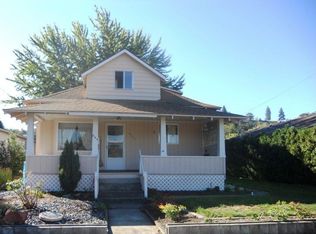 904 E 12th St, The Dalles, OR 97058