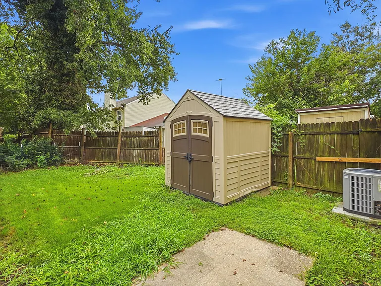 5208 Richard Rd — Photo 18