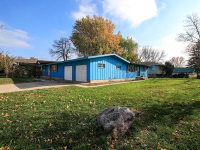 905 Church St SW, Hutchinson, MN, 55350