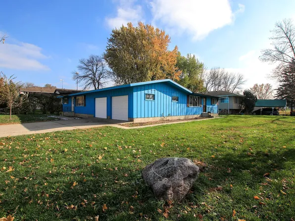 905 Church St SW, Hutchinson, MN 55350