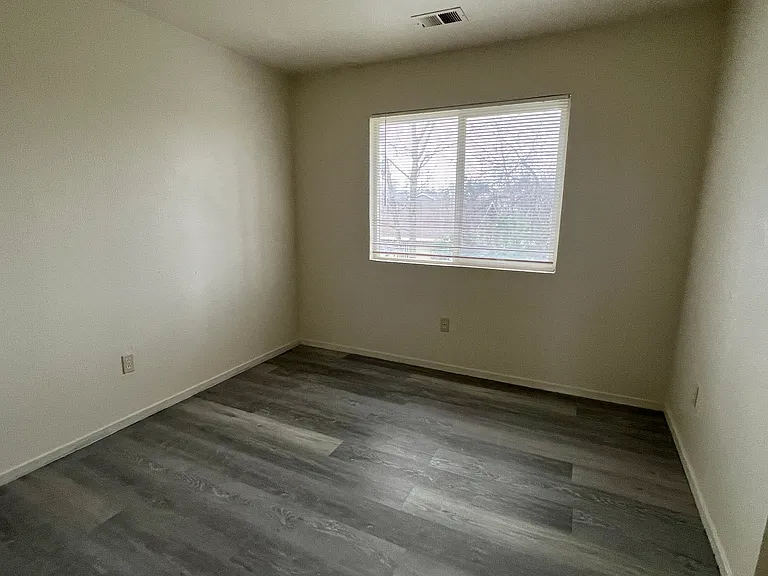 2149 Stormy Creek Ct — Photo 20