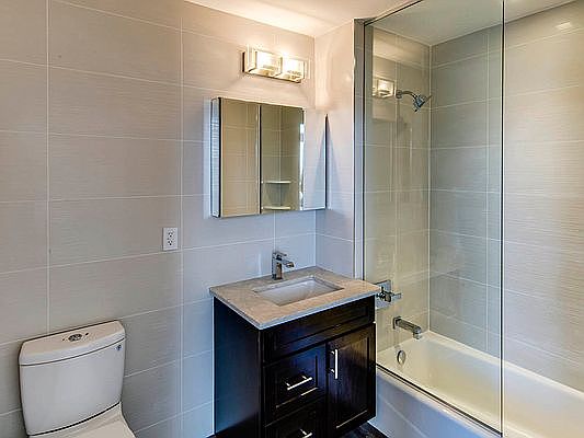 4th image of 26-05 28th St #3D