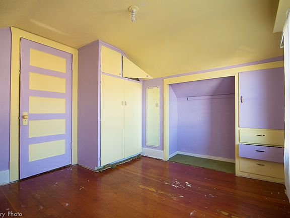 5th image of 203 W Orchard Ave