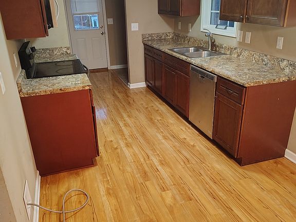5th image of 1012 Morriswood Dr