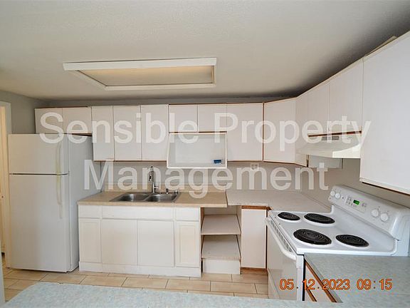 4th image of 13028 Dania St