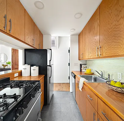 Sold by Compass | media 8