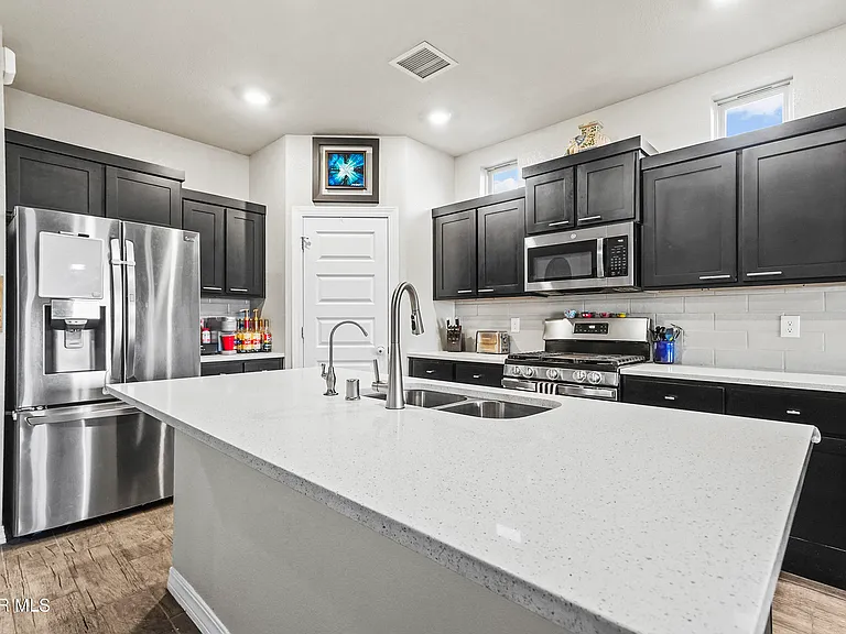 1048 Nepal Sky St — Photo 8