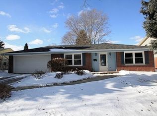 1011 6th Ave, Grafton, WI 53024
