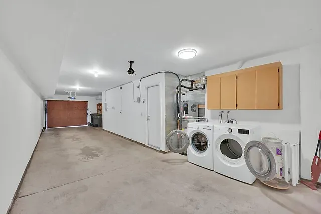 3 bed, 1329 sqft, $2,280 — Photo 4