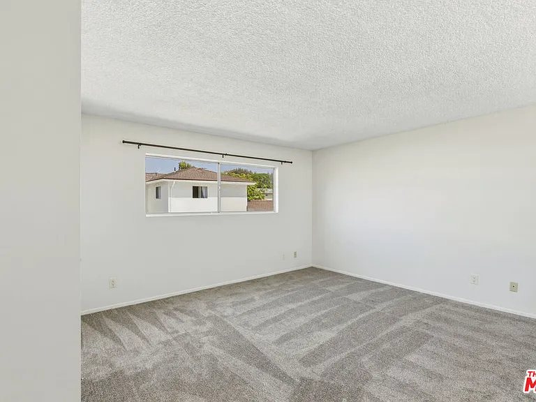 1330 Yale St #2 — Photo 20
