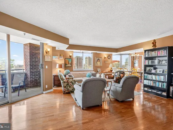 5809 Nicholson Ln APT 709, Rockville, MD 20852