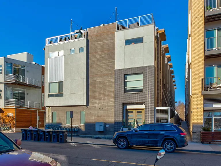 2103 W 32nd Ave #8 — Photo 34