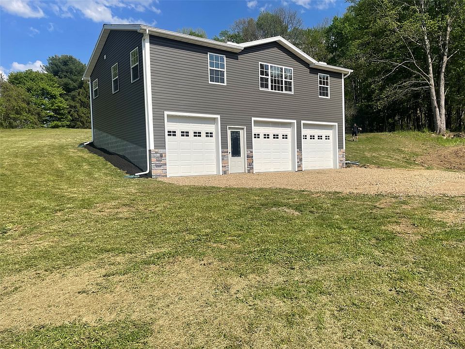 1st image of 24964 Pinewoods Rd