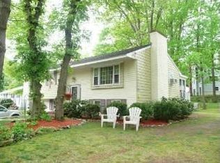 41 Elliott Dr, Lowell, MA 01852