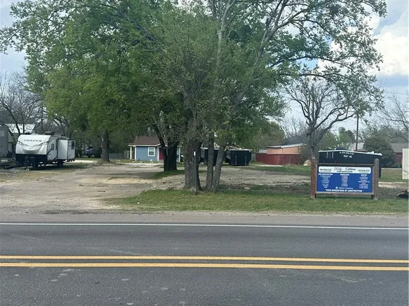 603 E Avenue C, Valley Mills, TX 76689