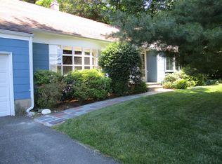 716 Secor Rd, Hartsdale, NY 10530