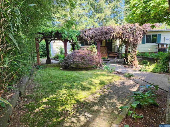34360 NE Colorado Lake Dr Unit 1070, Corvallis, OR 97333
