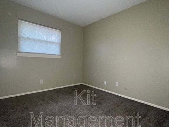 3rd image of 2900 W Dean Rd