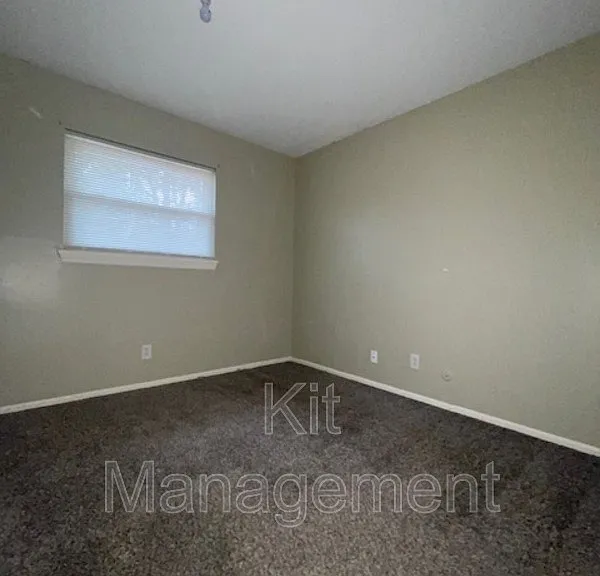 2900 W Dean Rd — Photo 3