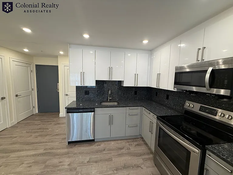 1034 Commonwealth Ave #204 — Photo 15