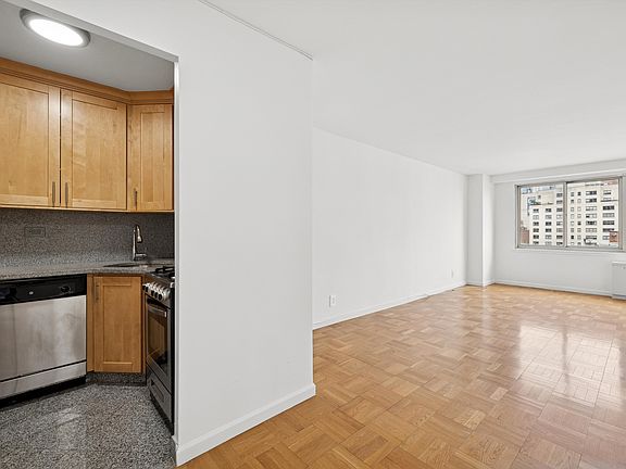 3rd image of 401 E 86th St APT 10N