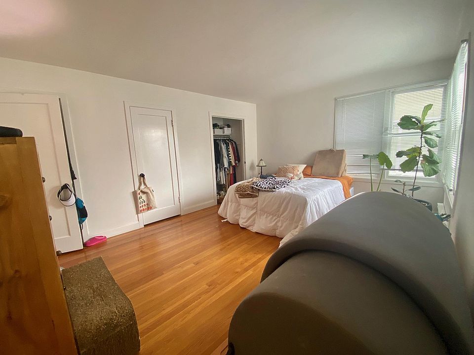 1st image of 3221 Buchanan St APT 6