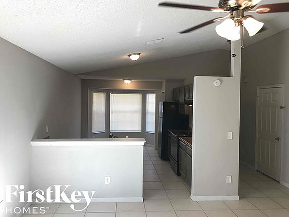 5th image of 7503 Groveoak Dr